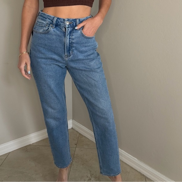 American Eagle curvy mom jeans - Picture 2 of 6